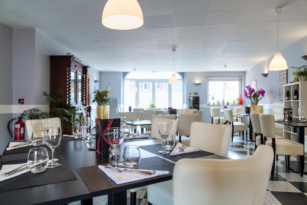 Hotel Restaurant Du Commerce Estang Exteriör bild